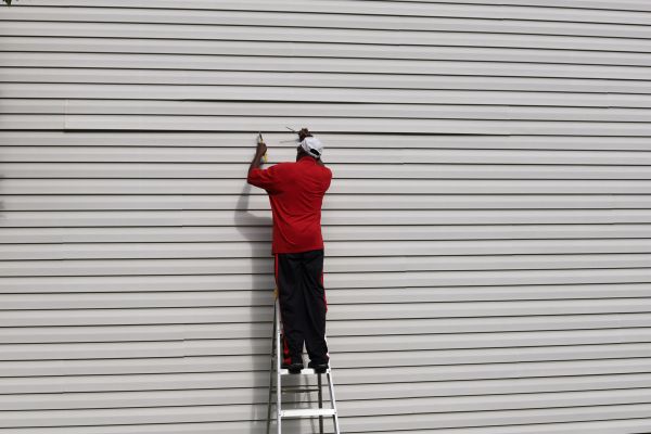 Loose Siding Repair in Sugar Land