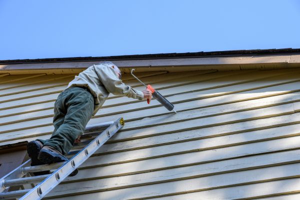 Vinyl Siding Caulk Repair in Sugar Land
