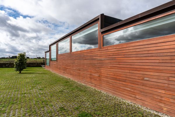Cost of Wood Cladding Service in Sugar Land