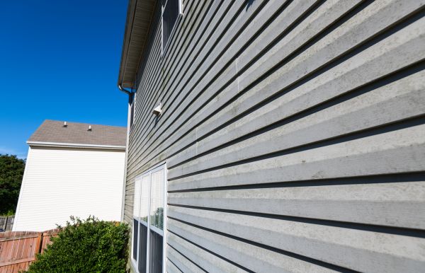 Vinyl Siding Panel Replacement in Sugar Land